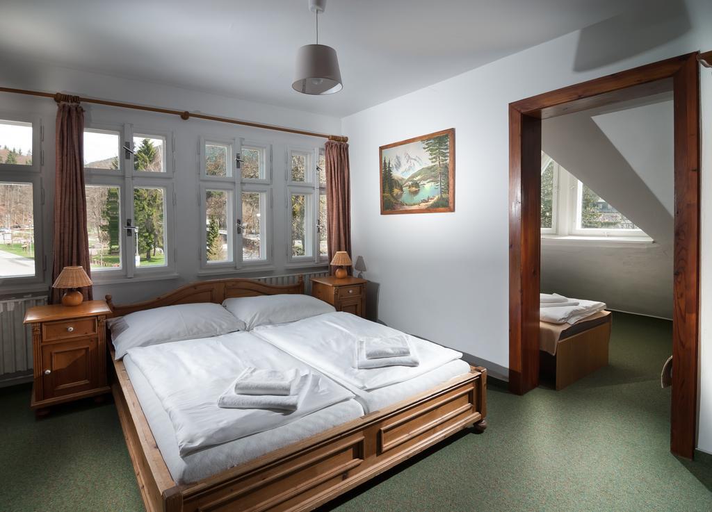 Depandance Villa Hubertus Spindleruv Mlyn Exterior foto