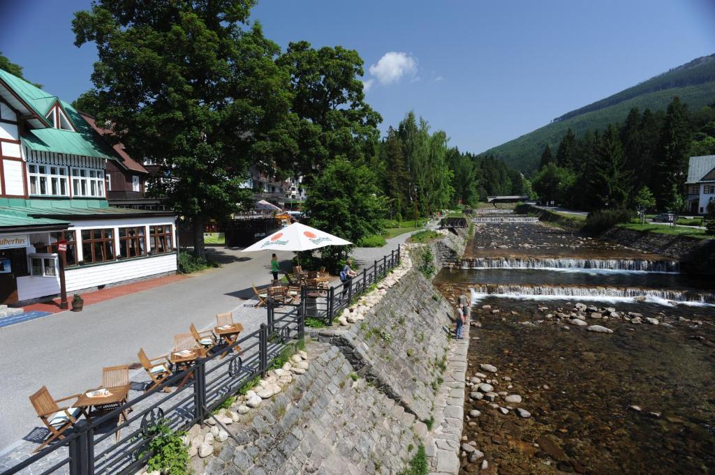 Depandance Villa Hubertus Spindleruv Mlyn Exterior foto